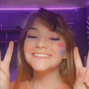 Meet your Posher, Abby